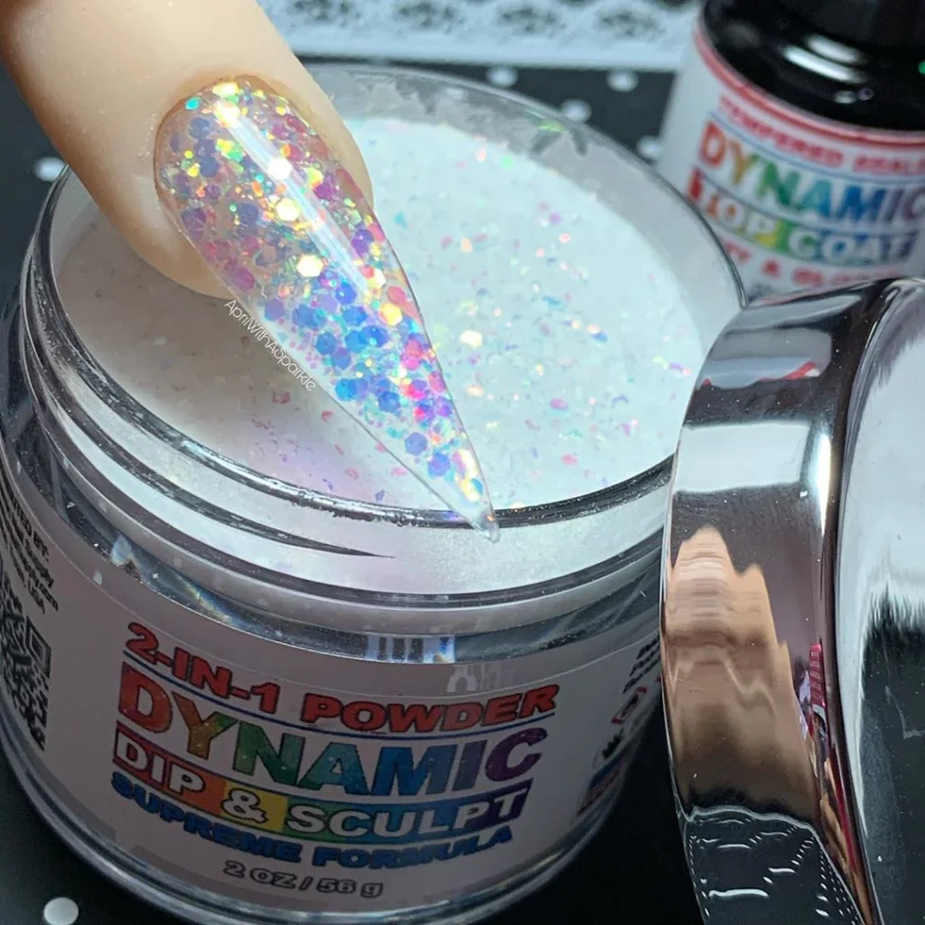 Durable Nails Made Easy with Dynamic No-Wipe Top Coat
