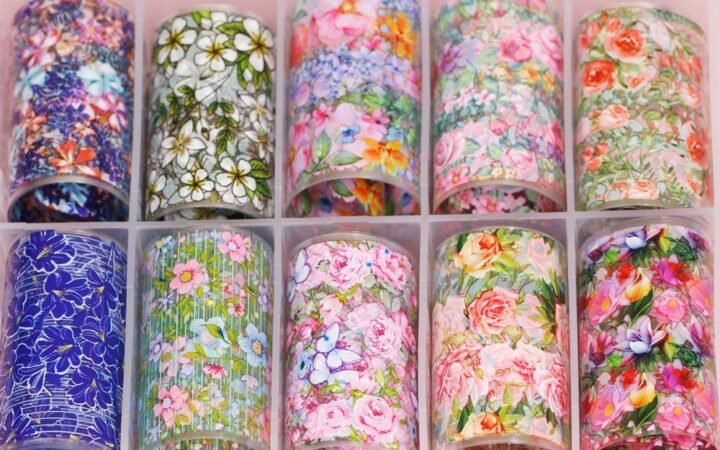 Flower Nail Art Foils: Seasonal Floral Nail Trends